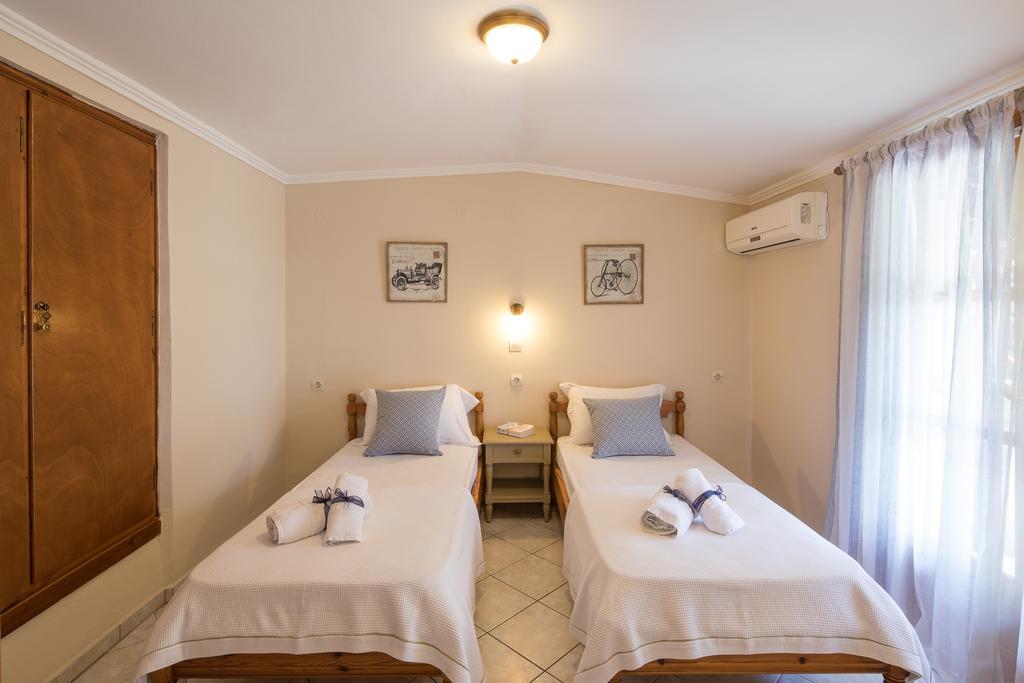 Casa Dei Venti - Sea View Apartments - 100M From The Beach Benitses  Bagian luar foto