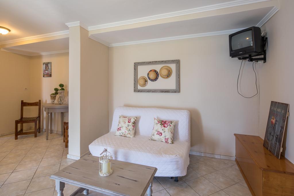 Casa Dei Venti - Sea View Apartments - 100M From The Beach Benitses  Bagian luar foto