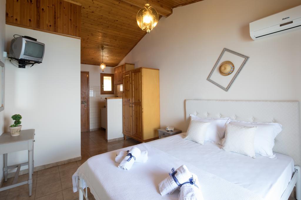Casa Dei Venti - Sea View Apartments - 100M From The Beach Benitses  Bagian luar foto