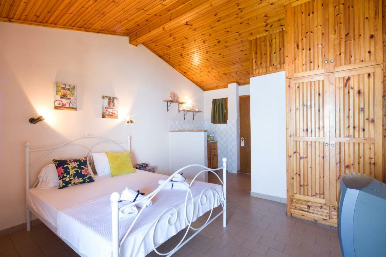 Casa Dei Venti - Sea View Apartments - 100M From The Beach Benitses  Bagian luar foto