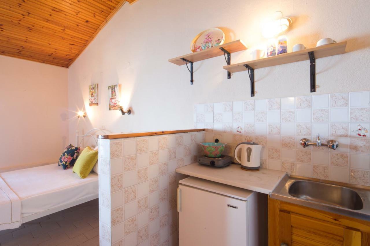 Casa Dei Venti - Sea View Apartments - 100M From The Beach Benitses  Bagian luar foto