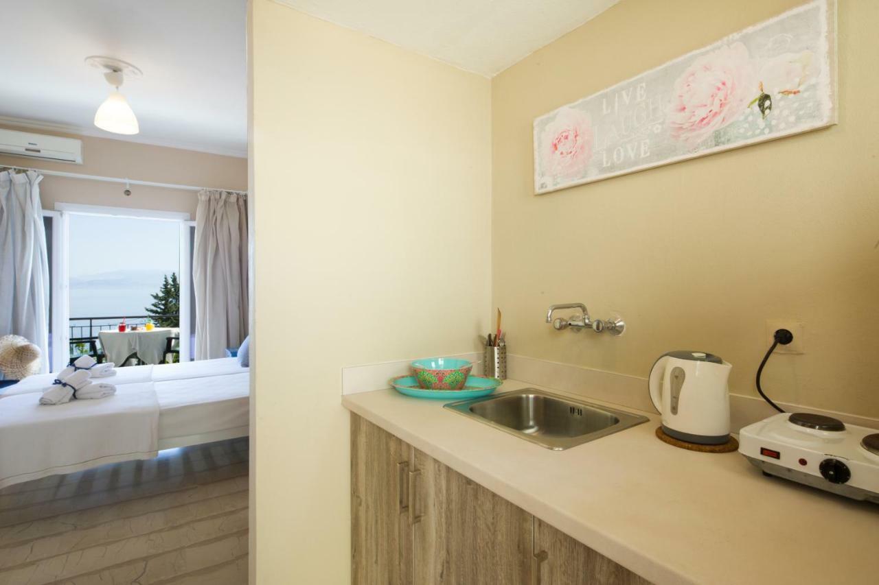 Casa Dei Venti - Sea View Apartments - 100M From The Beach Benitses  Bagian luar foto