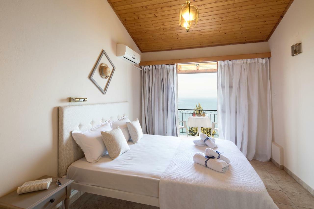 Casa Dei Venti - Sea View Apartments - 100M From The Beach Benitses  Bagian luar foto